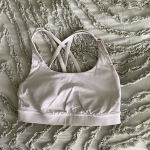 White lululemon bra, size 2, perfect condition
